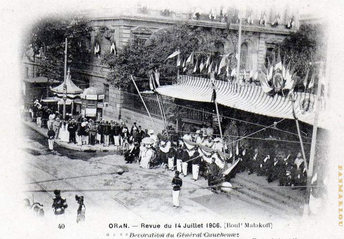 MH b- 062a- Place Kleber et prefecture.jpg